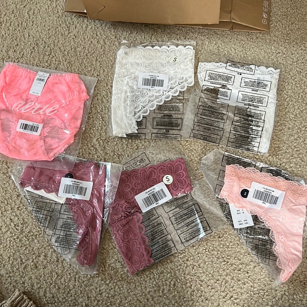 Aerie underwear panties size small six pieces set thongs &cheeky